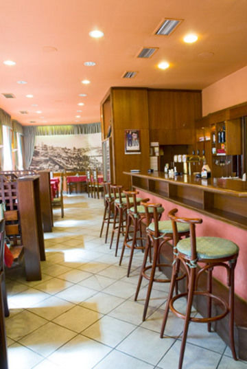 Hotel Henry 2*